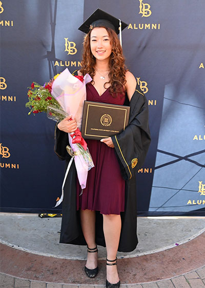 coastline college and CSULB graduate, Lexi Thicksten