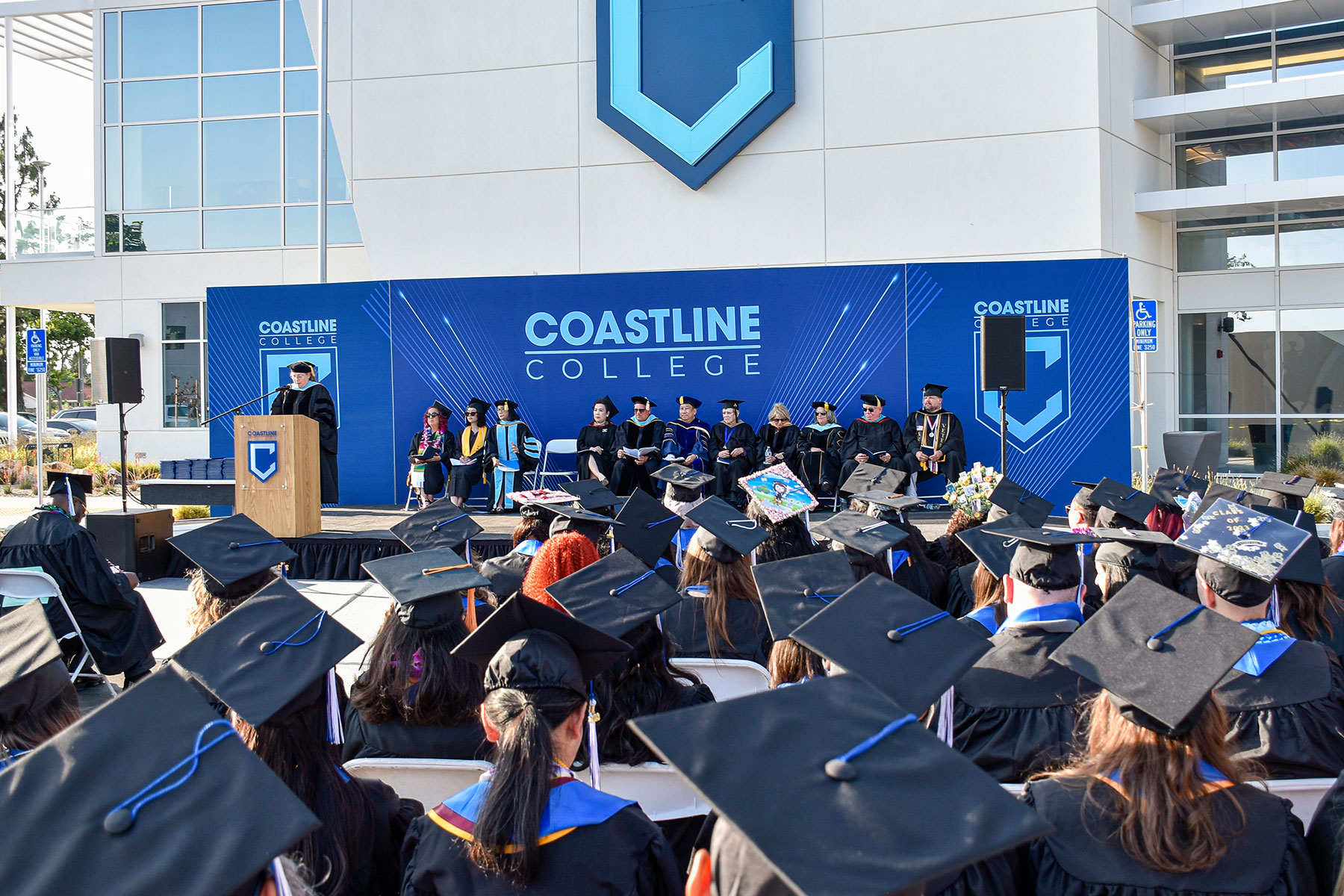 coastline college 2023 commencement ceremony