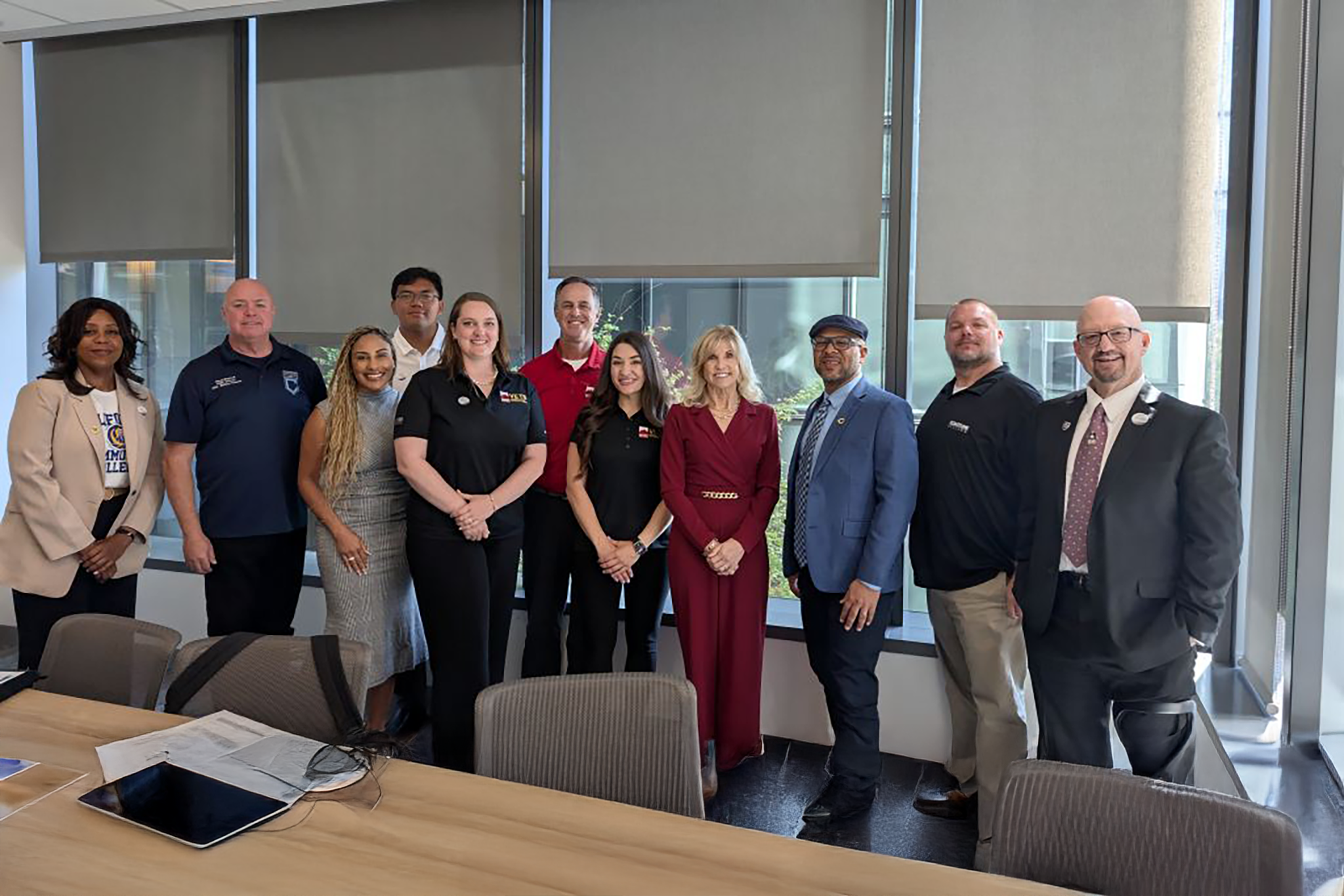 Coastline Veterans in a meeting room